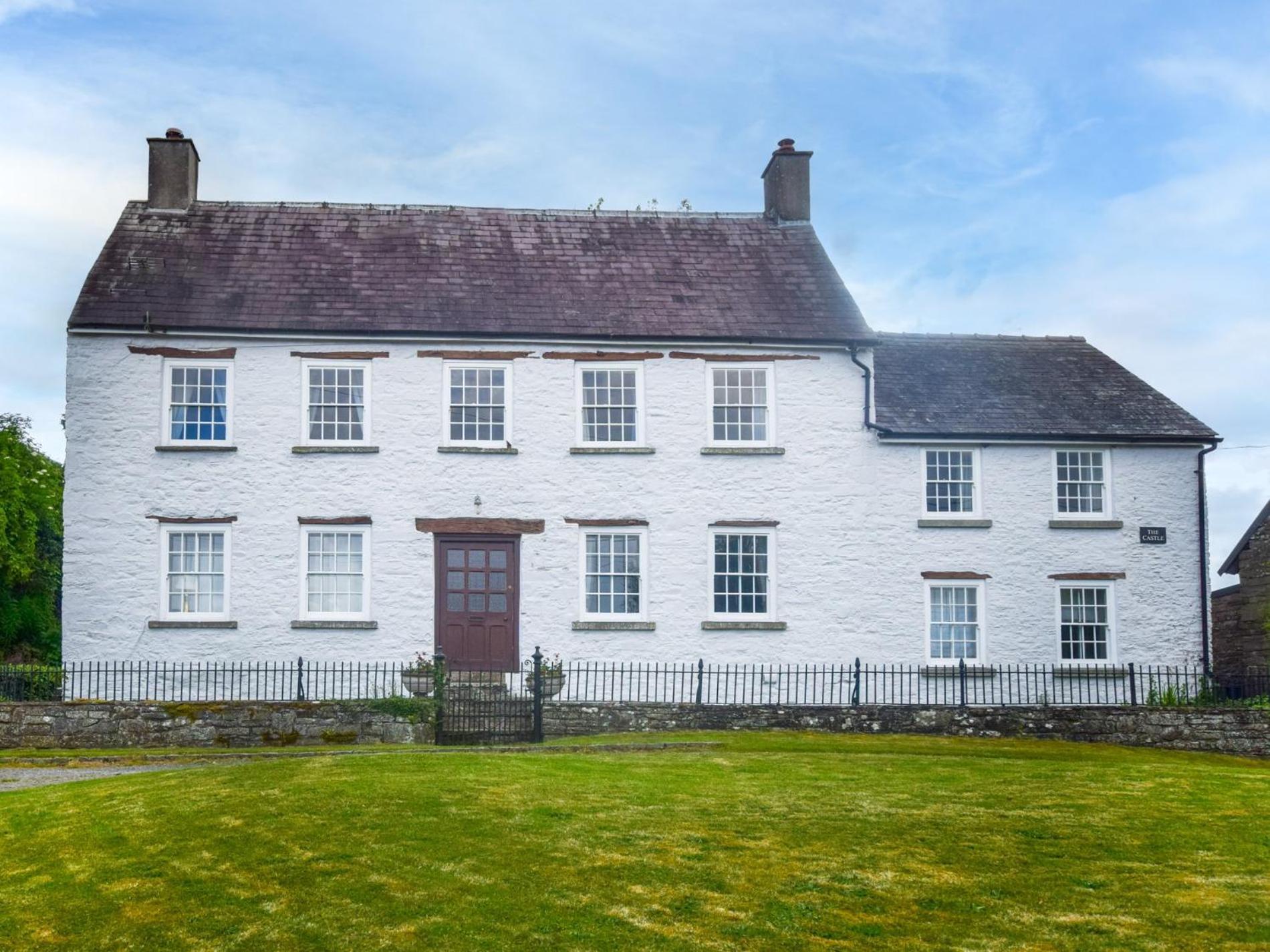 9 Bed In Hay-On-Wye 73069 Villa Painscastle Exterior photo
