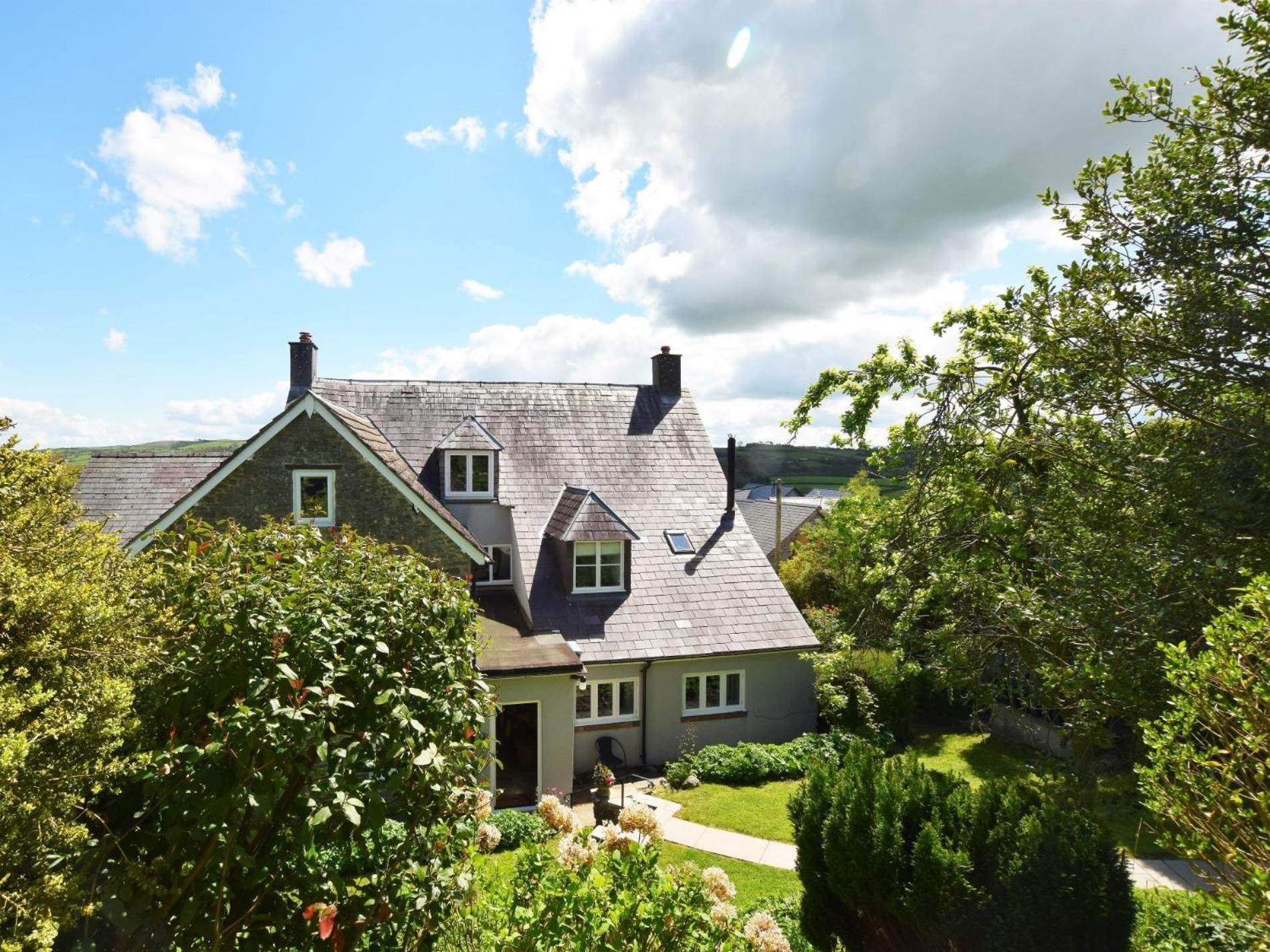 9 Bed In Hay-On-Wye 73069 Villa Painscastle Exterior photo